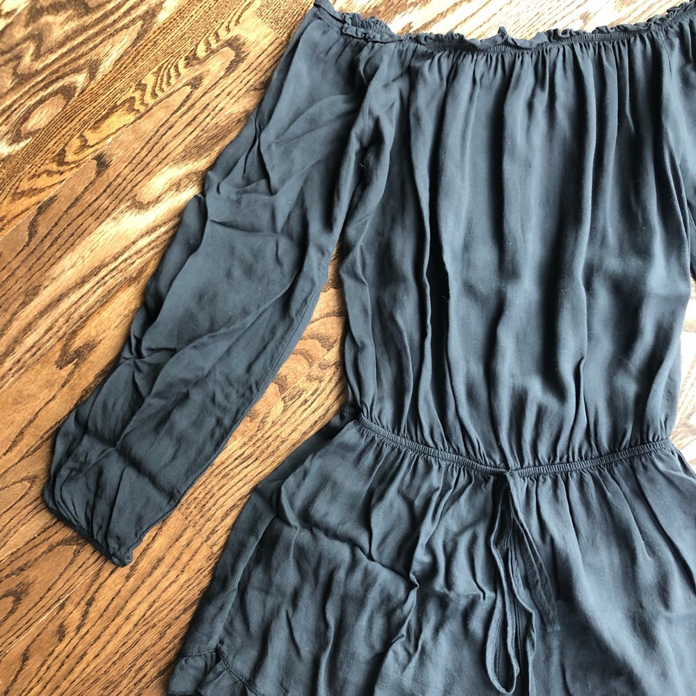 Brandy Melville romper - Picture 2 of 4
